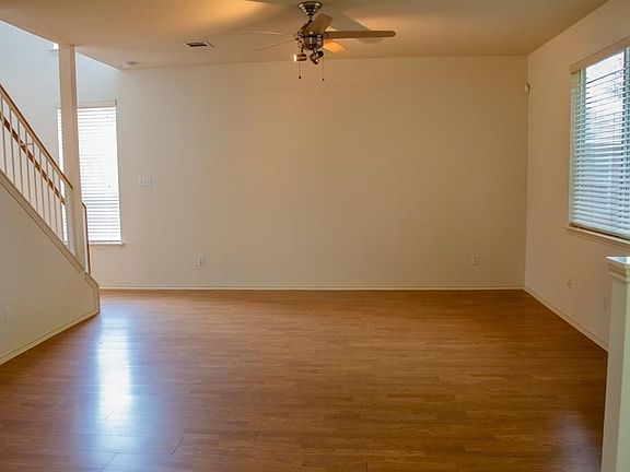 5th image of 3833 Castle Rock Cv