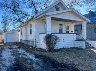 1002 E McClure Ave, Peoria, IL