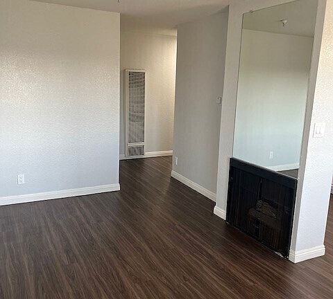 4th image of 13808 S Cerise Ave #18