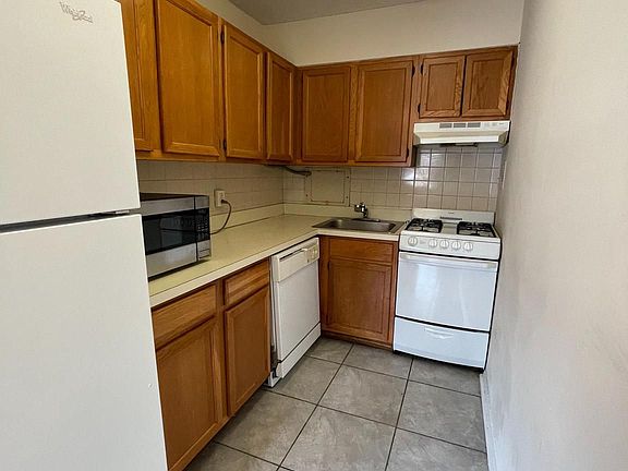 5th image of 2101 Chestnut St #17-708