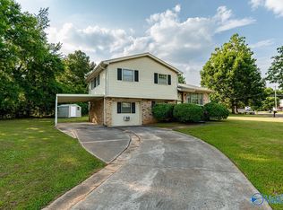 3700 Stag Run Dr NW, Huntsville, AL 35810