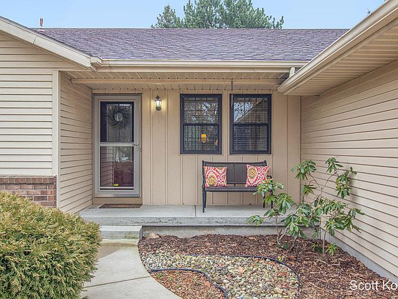 2nd image of 2234 Jamestown Dr SE