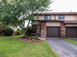 75 Chelsea Cir, Flemington, NJ 08822