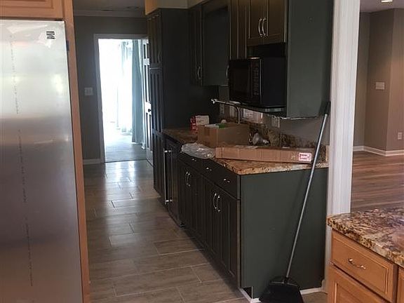 5th image of 16 Wells East Dr #Main