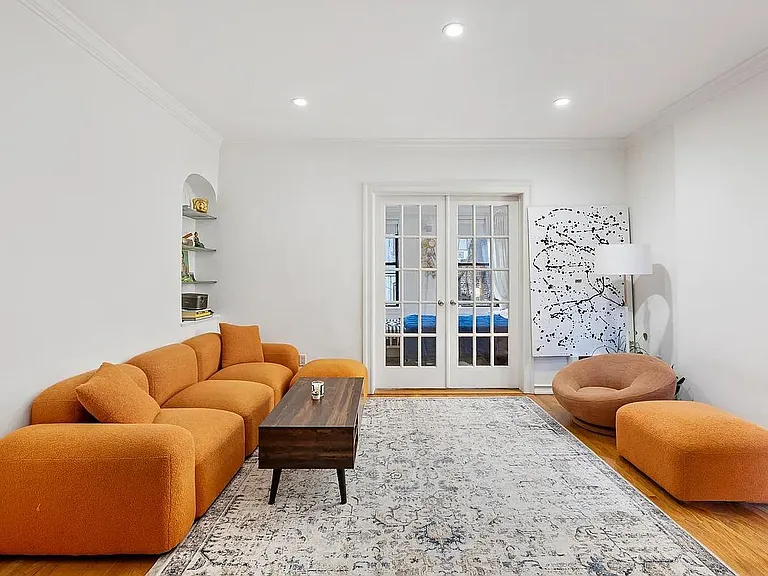 234 W 16th St #5B — Photo 1