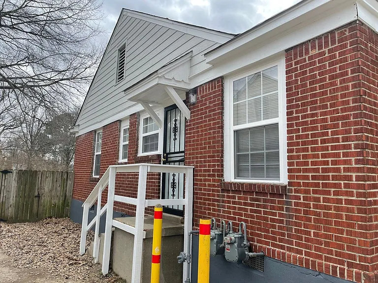 3179 Jackson Ave — Photo 11