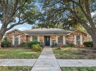 2130 Pueblo Dr, Carrollton, TX 75006