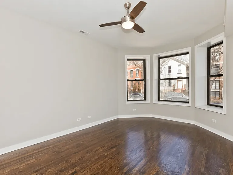 1619-21 W Warren Blvd — Photo 4