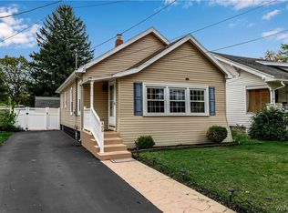 406 Prospect St, Lockport, NY 14094