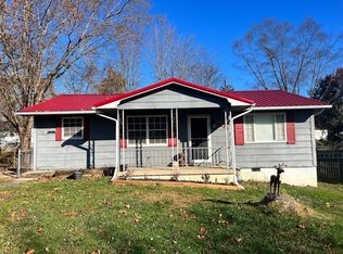 425 23rd St, Oak Hill, WV 25901