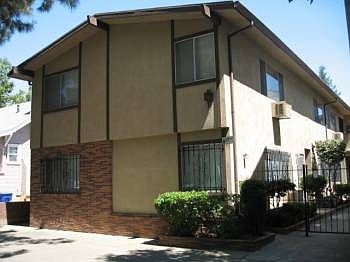 5th image of 911 T St APT 1