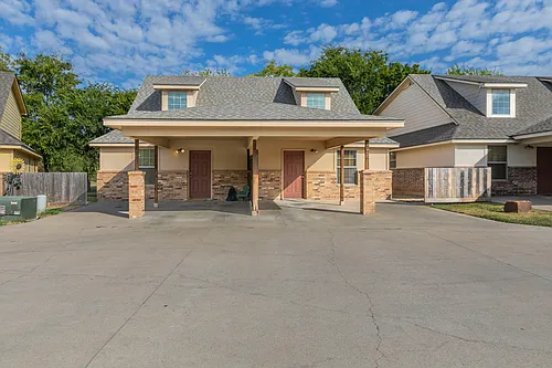 126 Meadow Park Cir Photo 1