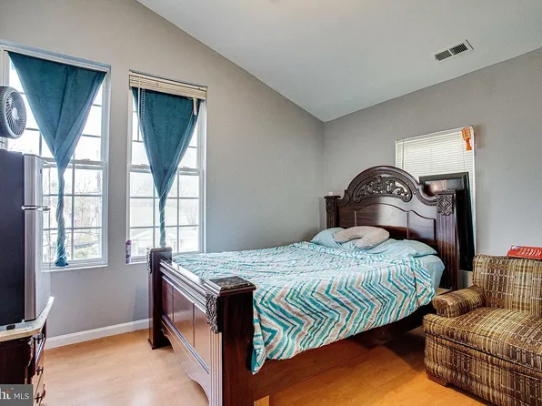 3406 41st Ave, Brentwood, MD 20722