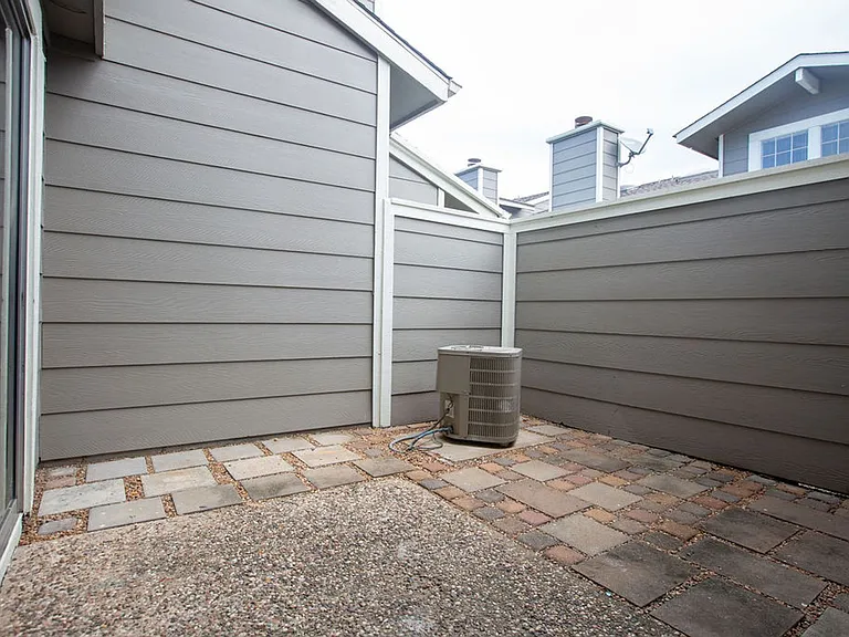 6392 Peacock Hills Dr — Photo 12