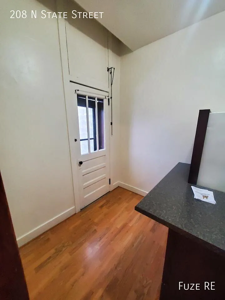 2-Bed Apartment for Rent Downtown Waseca — Photo 3