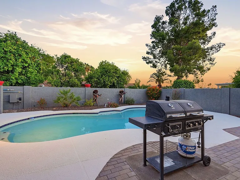 6823 E Grandview Dr — Photo 47