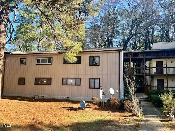 5066 Flint Ridge Pl, Raleigh, NC 27609