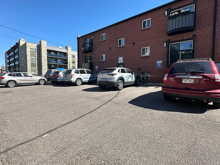 1231 N Downing St #101 — Photo 12