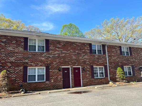 Country Village, 127 & 144 Country Village Ln #127-104, Madison Heights, VA 24572