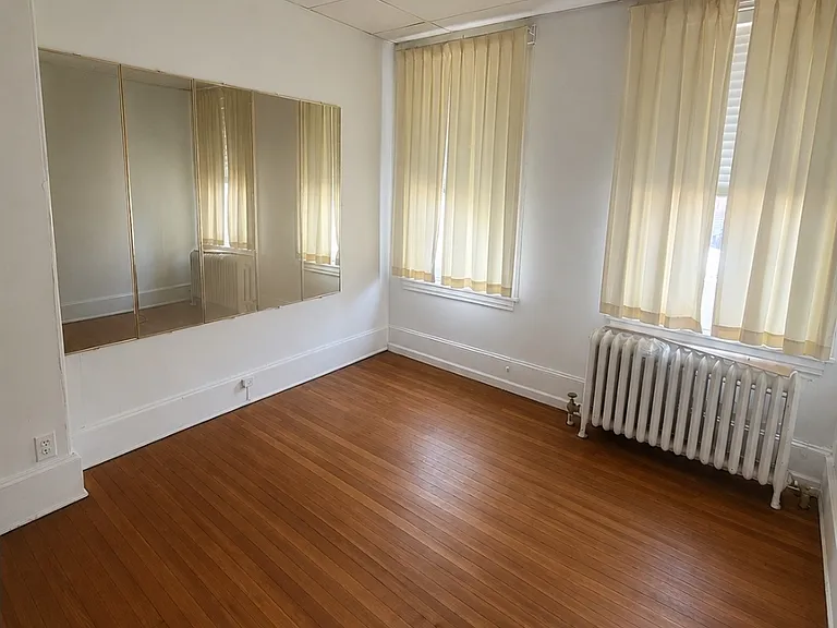 2318 N Market St #1 — Photo 3
