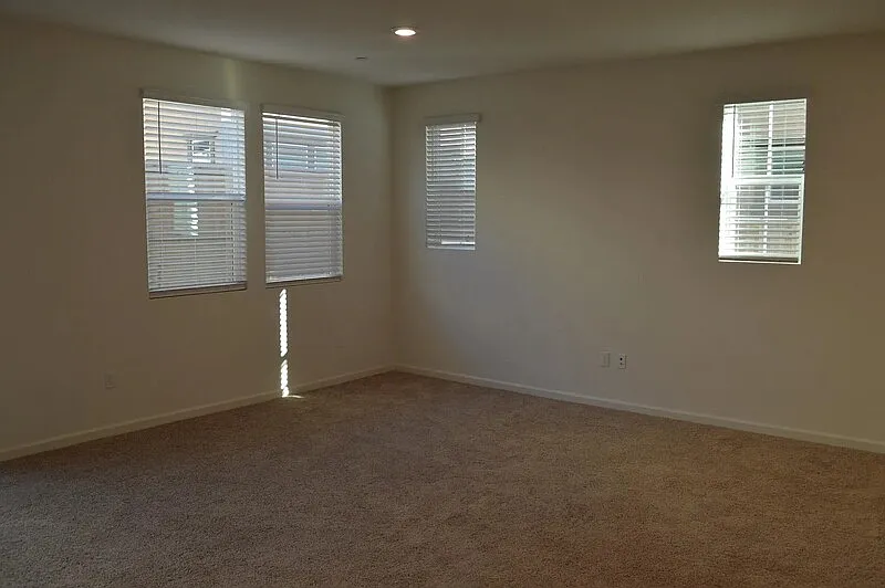 4 bed, 3.0 bath, 1853 sqft, $2,700 — Photo 4