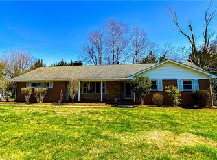 1620 N Main St, Mount Airy, NC 27030