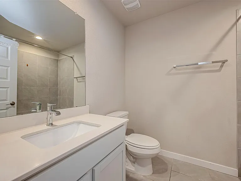 19010 Norbury Park Ln — Photo 18