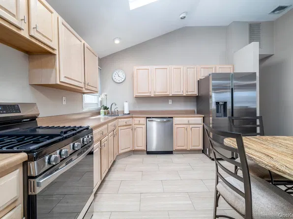 1985 Park Street, Atlantic Beach, NY 11509