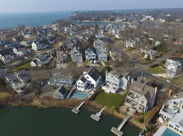 81 Roton Ave, Norwalk, CT 06853