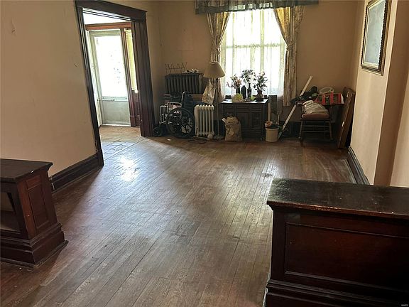 3rd image of 4826 Hammett Pl
