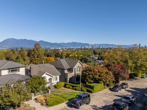 3511 W 15th Ave, Vancouver, BC V6R 2Z3
