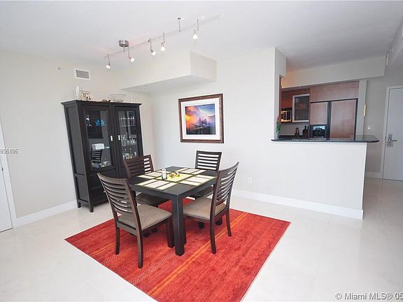 4th image of 335 Biscayne Blvd #2505