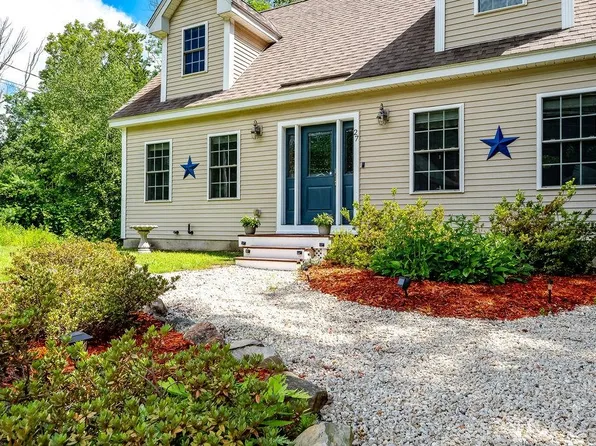 27 Avalon Road, Farmington, NH 03835