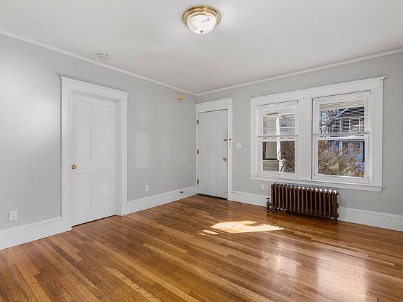 4th image of 5 Quincy St #1