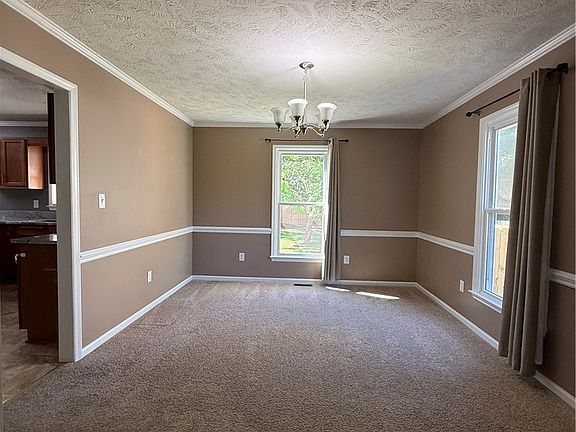 5th image of 637 Spy Glass Dr
