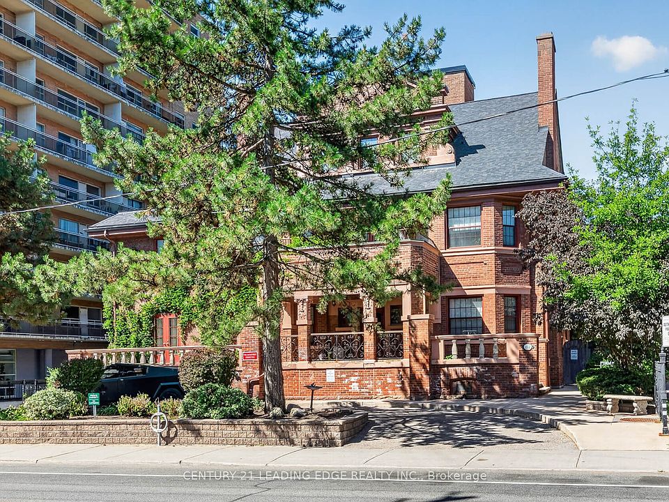 1st image of 212 Saint George St Unit 104