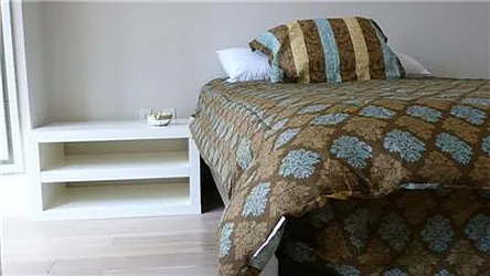 Rented by R New York