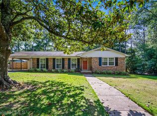 1004 Chalet Dr E, Mobile, AL 36608