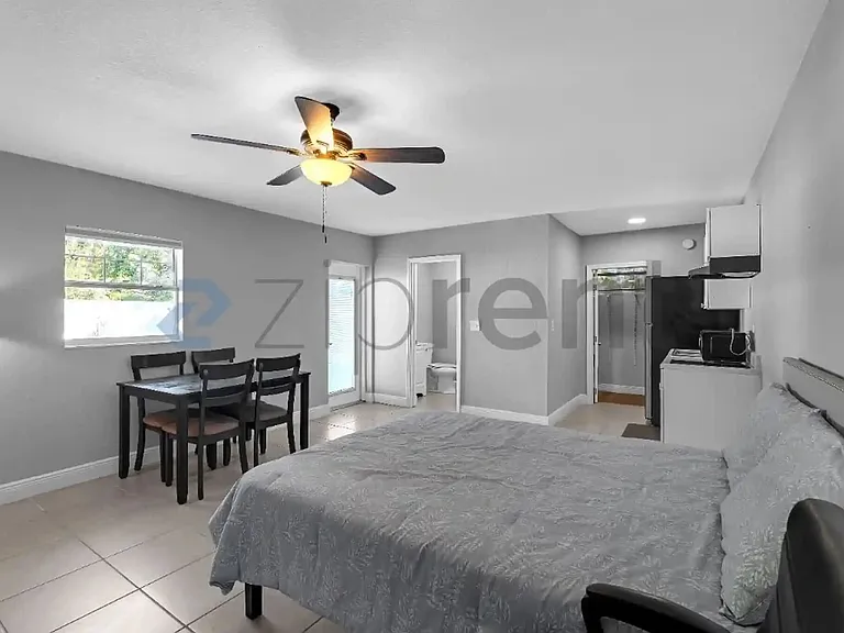 3909 N Clearfield Ave — Photo 4