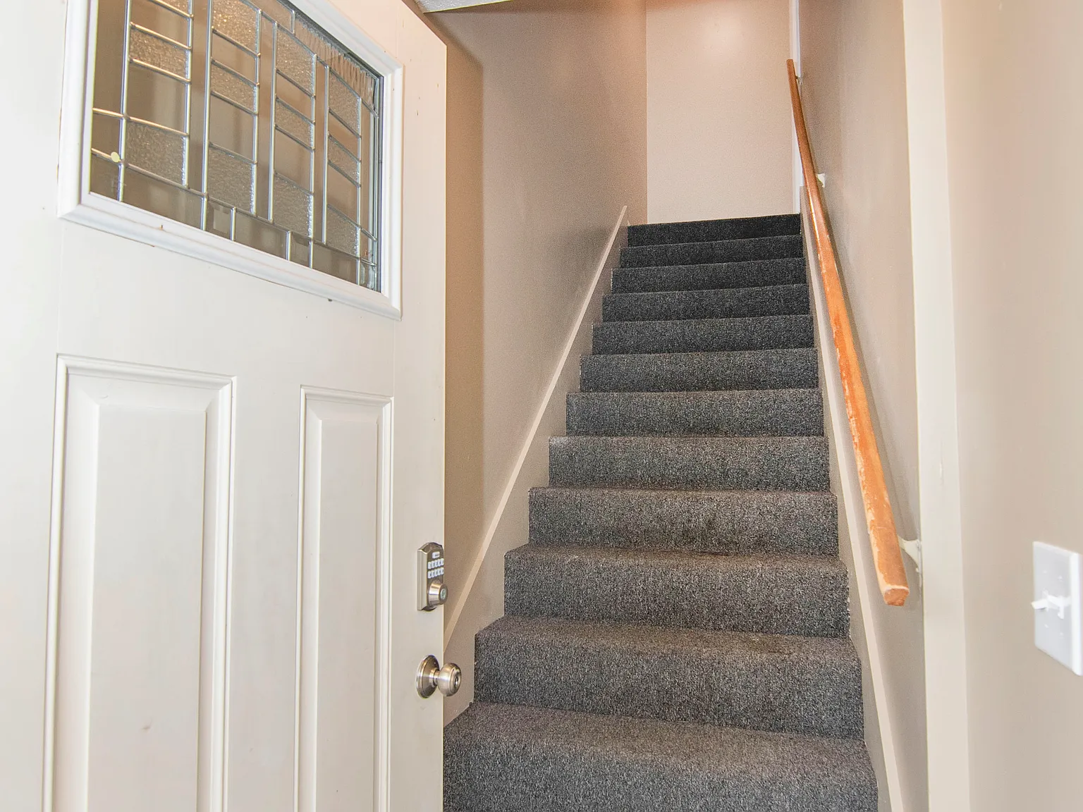 2 bed, 1028 sqft, $2,400 — Photo 2