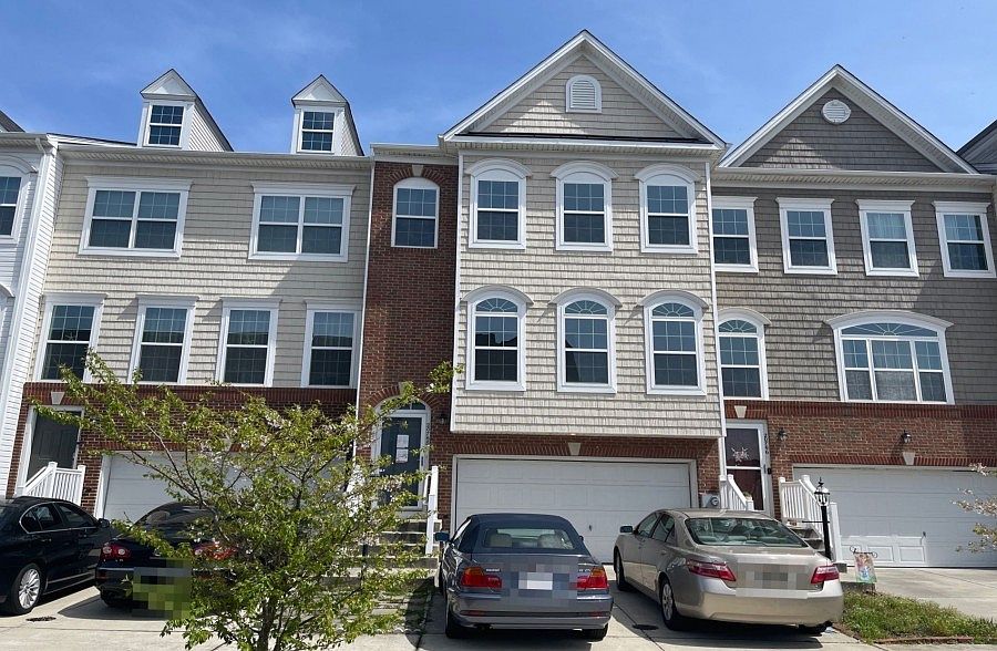 1st image of 20768 Brunswick Ln