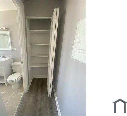 5th image of 7147 S Jeffery Blvd #706