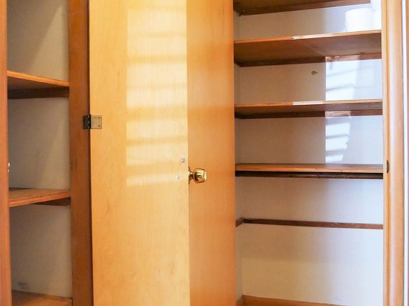 4th image of 3402 SW 11th Ave