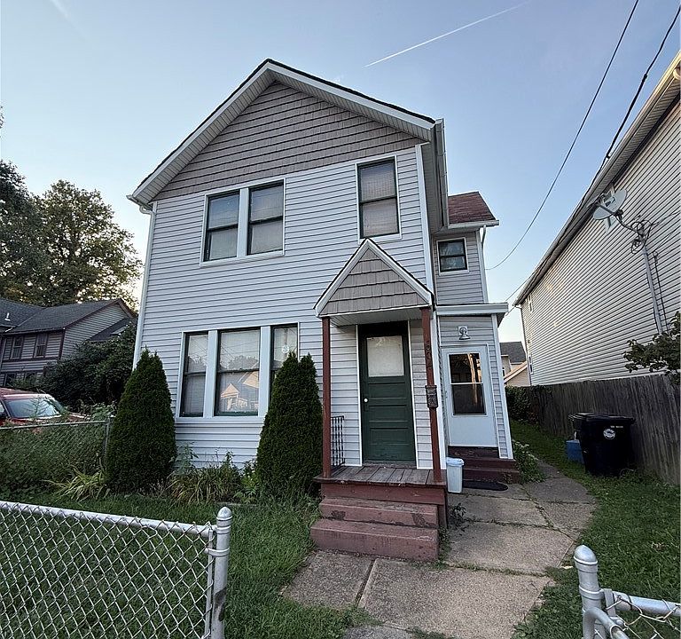 1st image of 604 Jefferson Ave