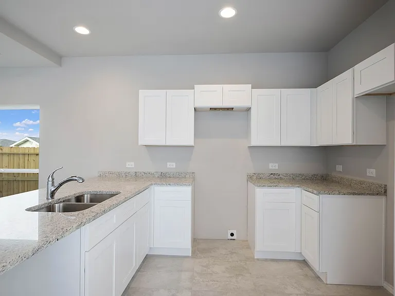 8607 Valentina Way — Photo 20