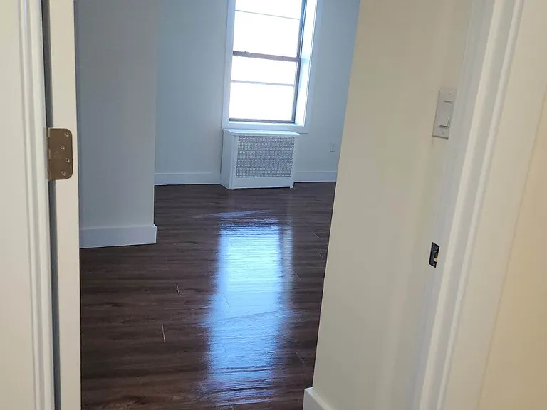 80-45 Kew Gardens Rd #212 — Photo 5