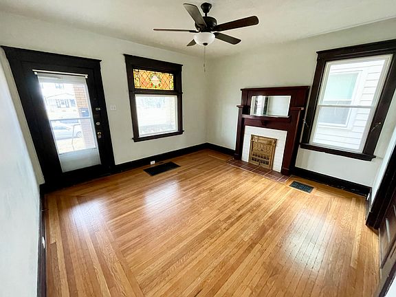 5th image of 4518 Ashland Ave #1