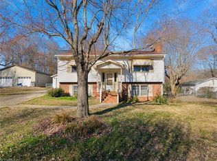 3035 Harvest Dr, Thomasville, NC 27360