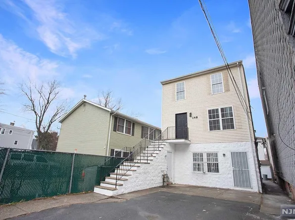 148 Littleton Ave, Newark, NJ 07103