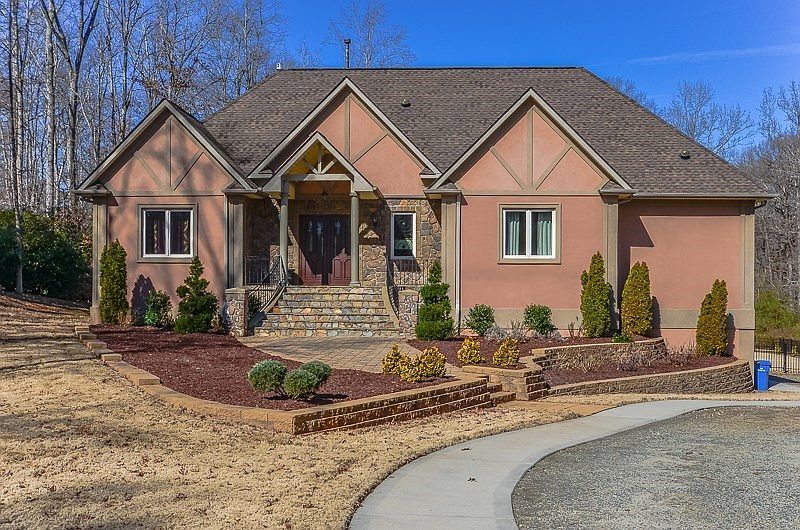 1st image of 7111 Apple Creek Dr